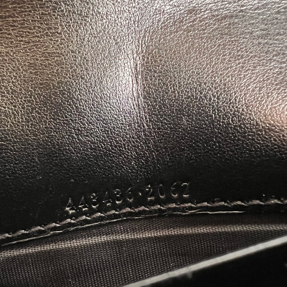 🌺AUTH. GUCCI MARMOT CROSSBODY  WALLET 🌺 - Picture 15 of 16